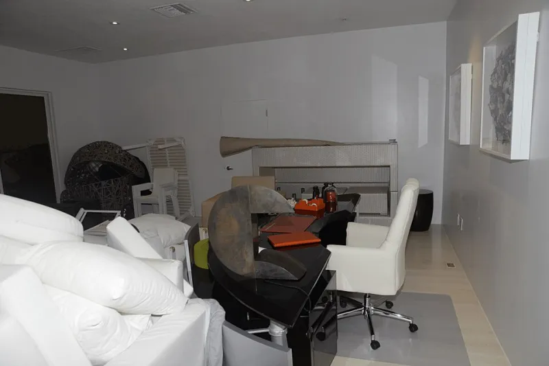 Congratulations, You Spent $4,000 to Own Absolutely Nothing (Visibly)